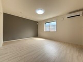 物件内観写真4　(居室)