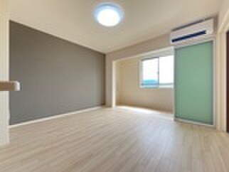 物件内観写真5　(居室)