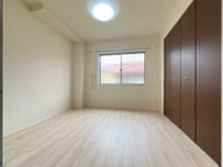 物件内観写真6　(居室)