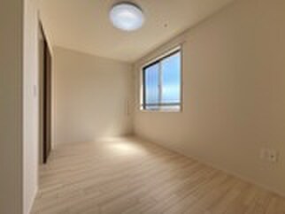 物件内観写真6　(居室)