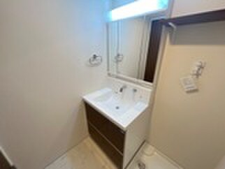 物件内観写真9　(洗面)