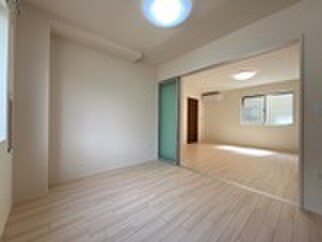 物件内観写真13　(居室)