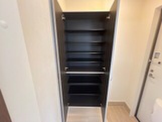 物件内観写真15　(靴箱)