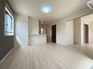 物件内観写真15　(居室)