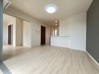 物件内観写真16　(居室)