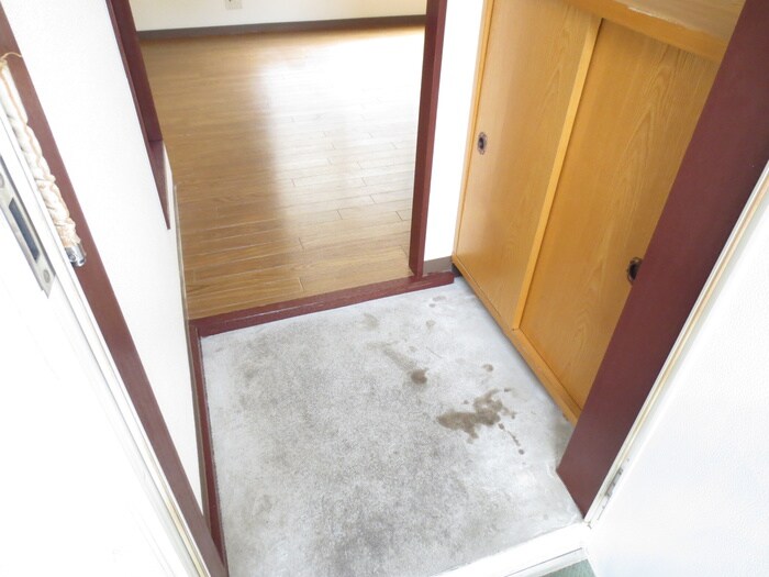 物件内観写真19　(玄関)