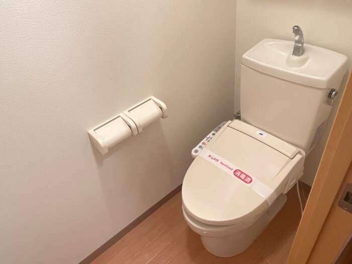 物件内観写真11　(トイレ)