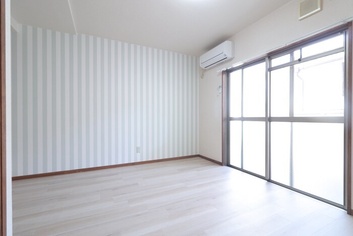 物件内観写真10　(居室)