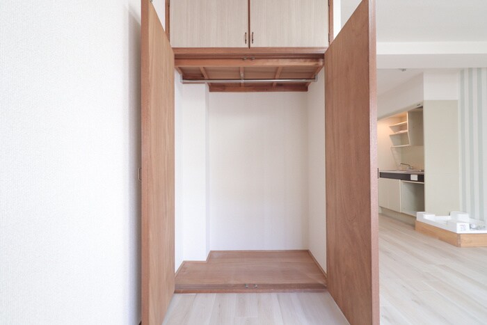 物件内観写真11　(収納)