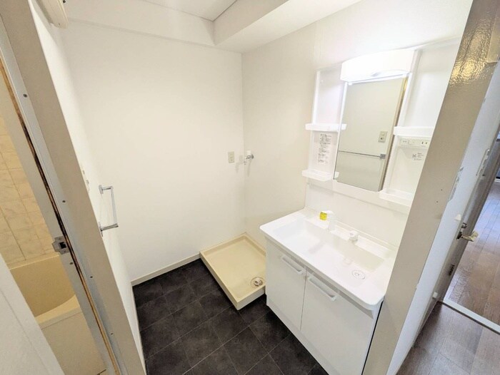 物件内観写真11　(洗面)
