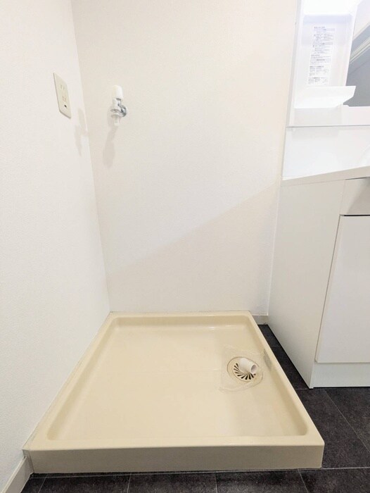 物件内観写真12　(洗濯機置場)