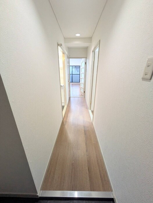 物件内観写真16　(廊下)