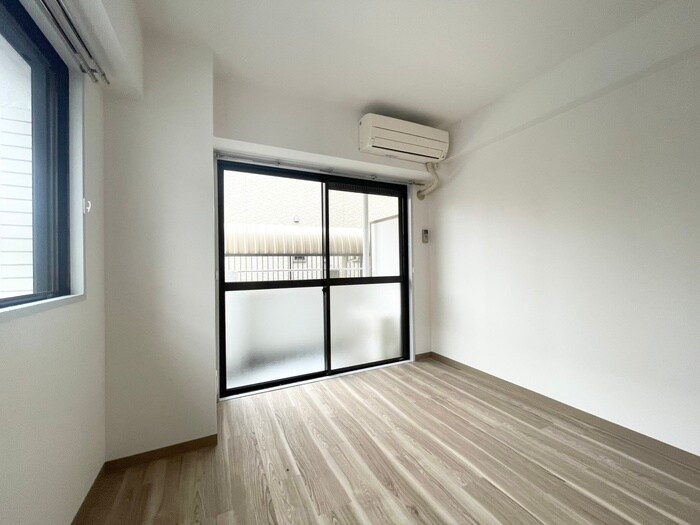 物件内観写真8　(居室)