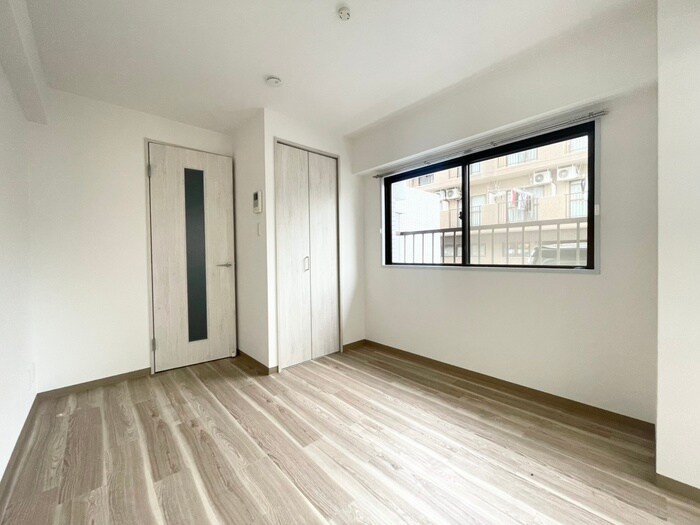 物件内観写真9　(居室)