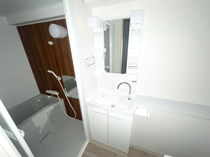 物件内観写真13　(洗面)