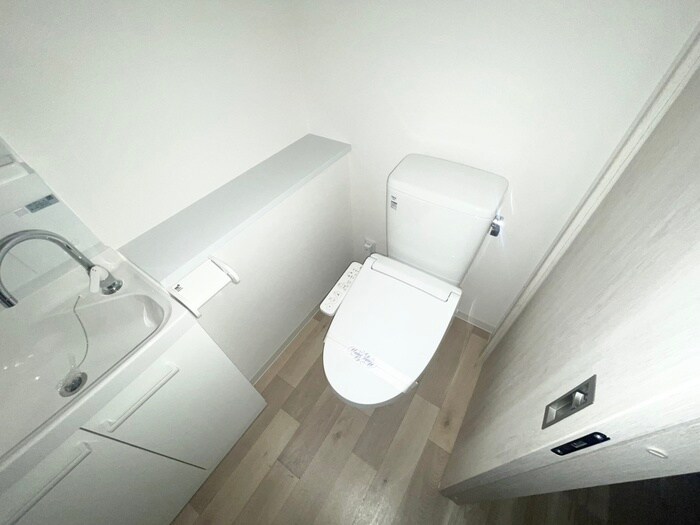 物件内観写真14　(トイレ)