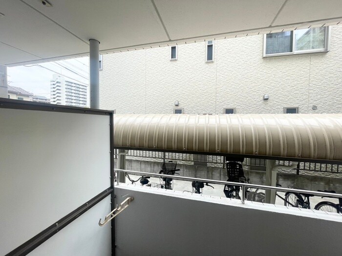 物件内観写真17　(室内からの展望)