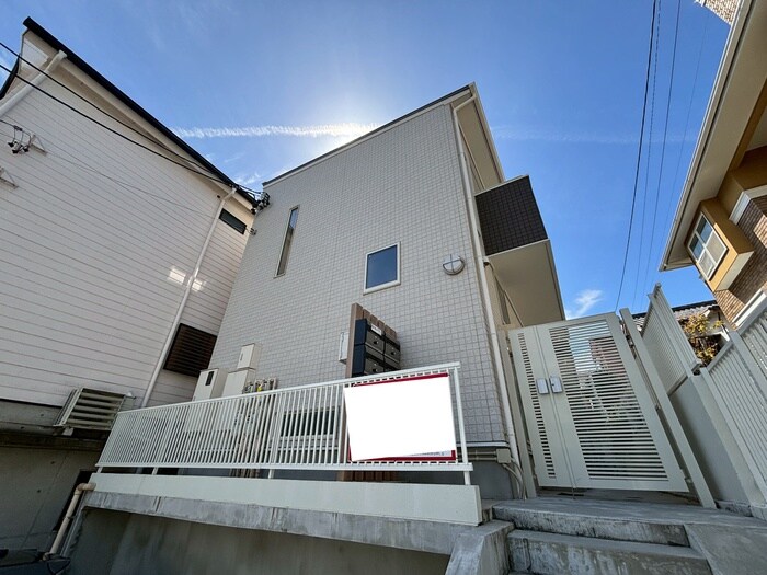 物件外観写真2　(外観写真)