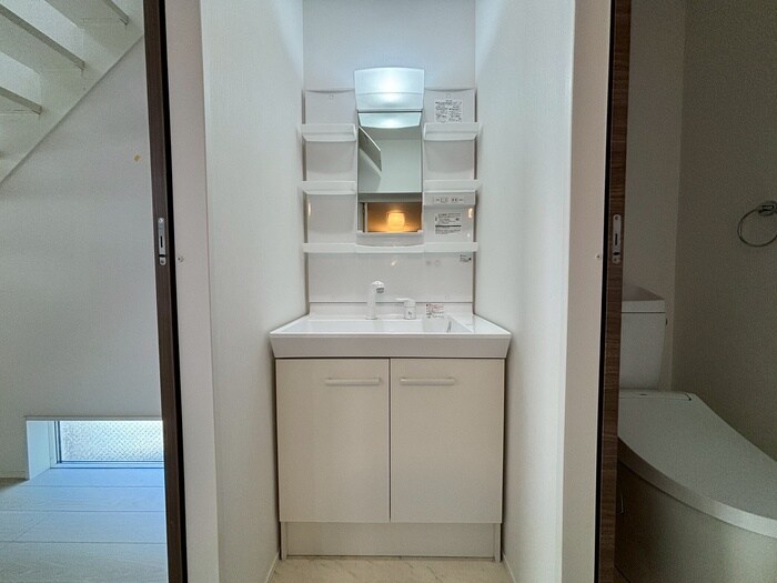 物件内観写真11　(洗面)