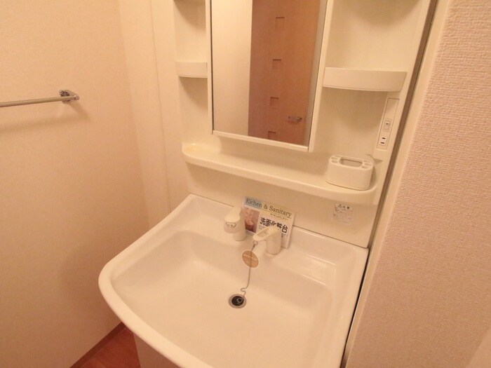 物件内観写真13　(洗面)