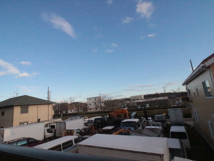 物件内観写真16　(室内からの展望)