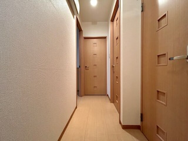 物件内観写真18　(廊下)