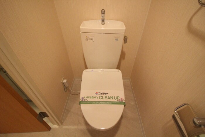 物件内観写真14　(トイレ)