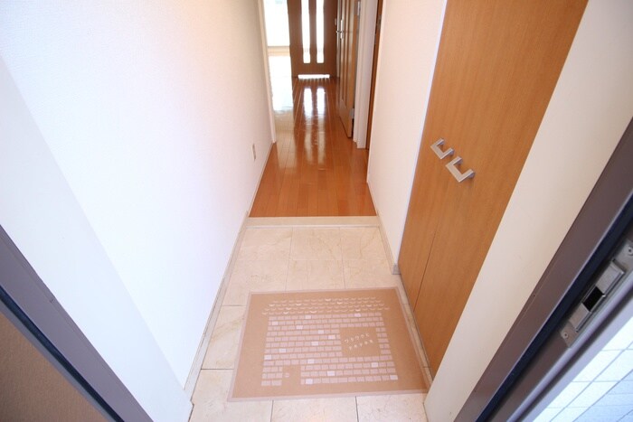 物件内観写真18　(廊下)