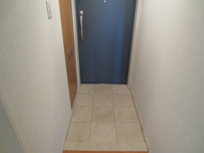 物件内観写真20　(玄関)