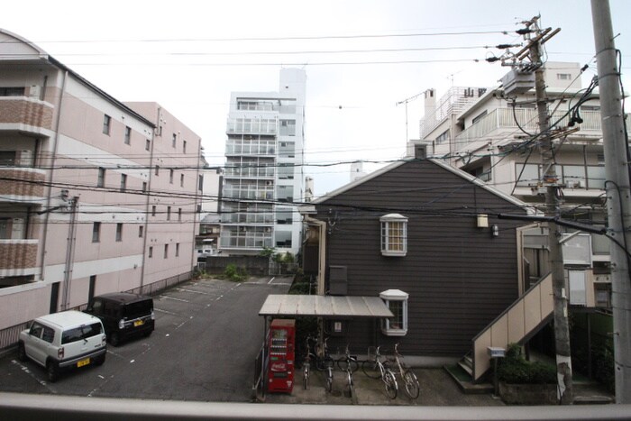 物件内観写真22　(室内からの展望)