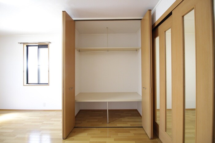 物件内観写真13　(収納)