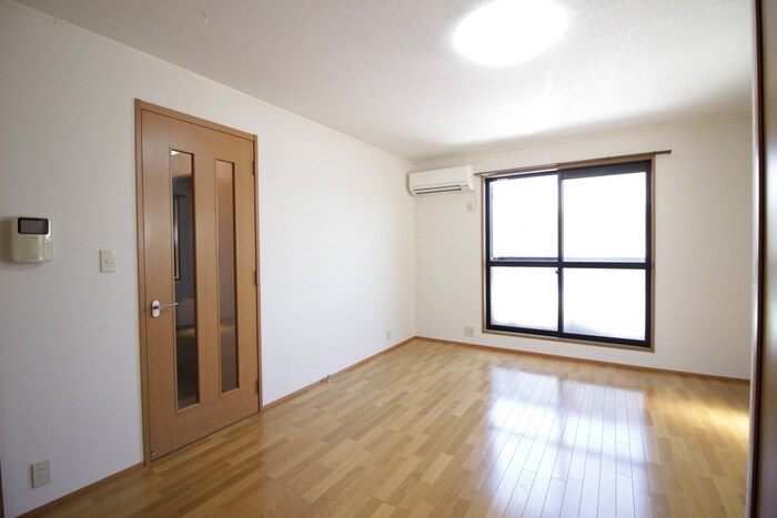 物件内観写真21　(居室)