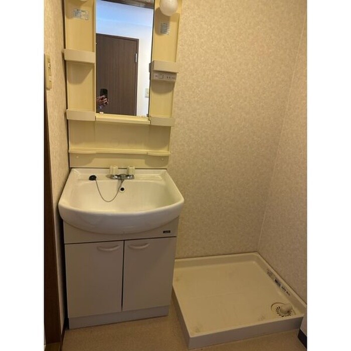 物件内観写真9　(洗面)