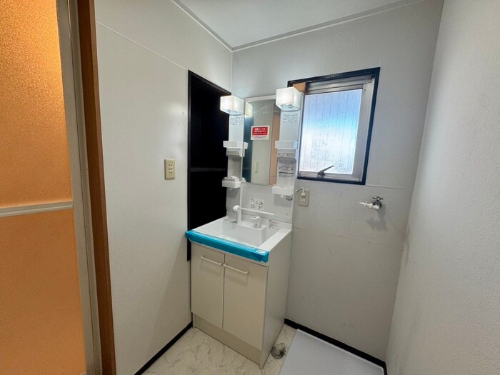 物件内観写真10　(洗面)