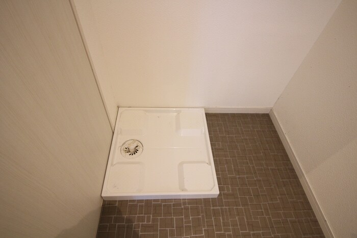 物件内観写真19　(洗濯機置場)