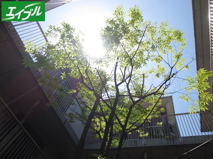 物件外観写真3　(周辺環境)