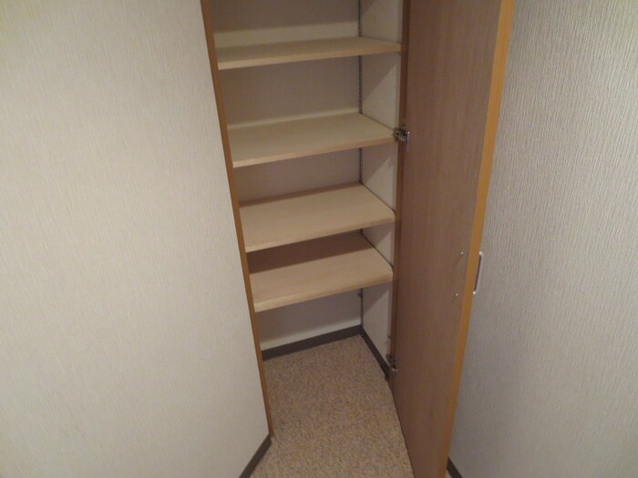 物件内観写真14　(靴箱)