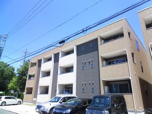 アルバ－ダⅠ外観写真