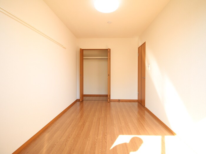 物件内観写真11　(収納)