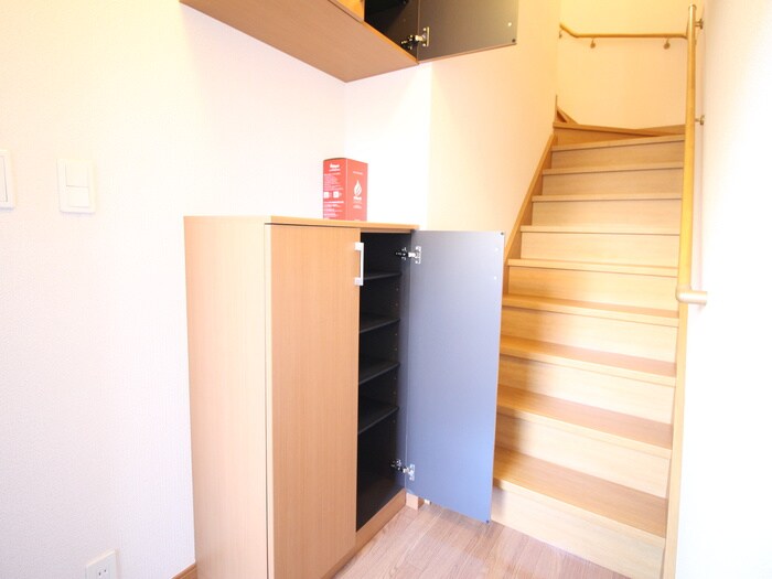 物件内観写真19　(靴箱)