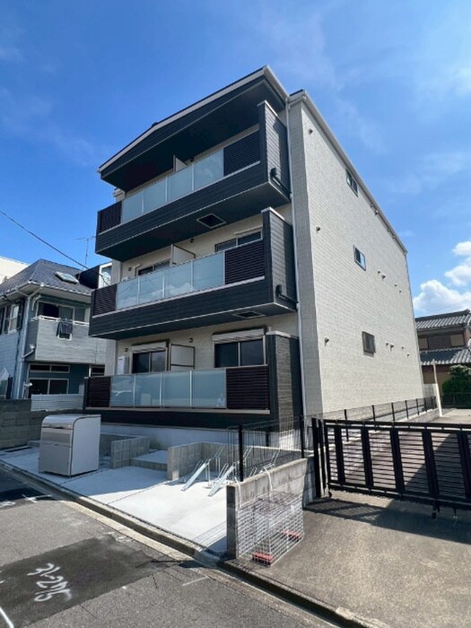 物件外観写真1　(外観写真)