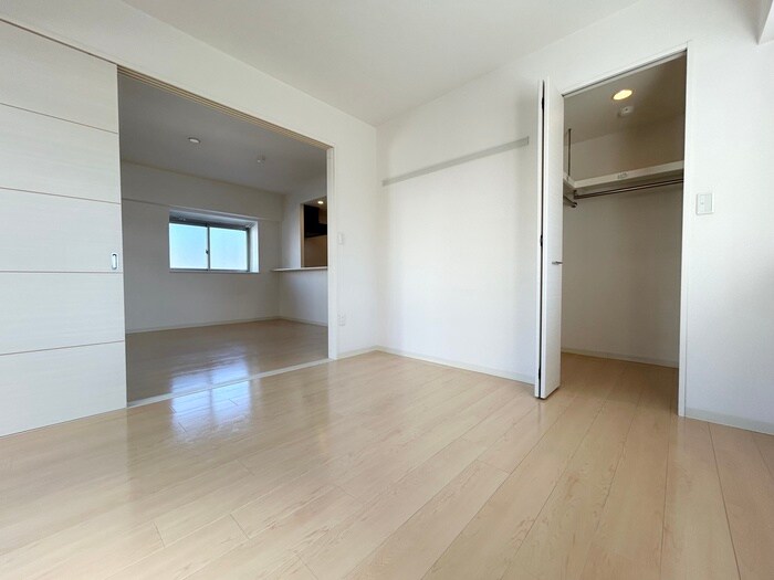 物件内観写真8　(居室)