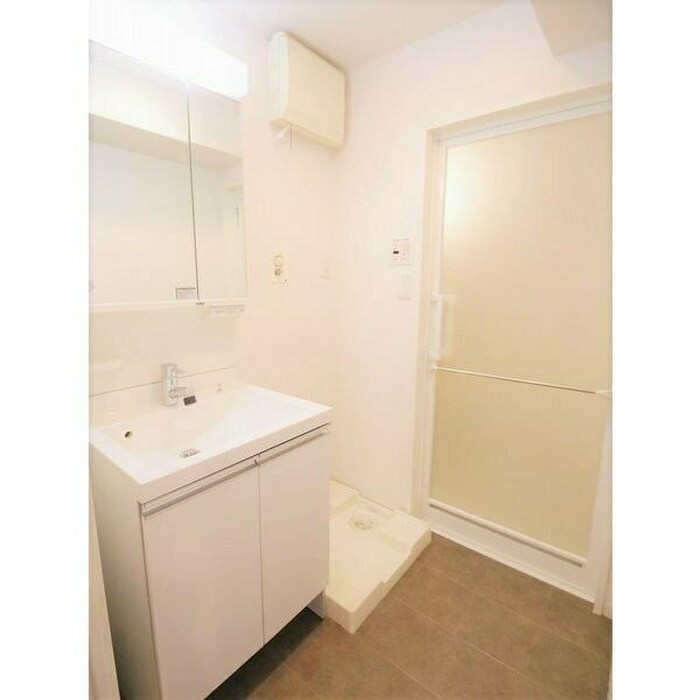 物件内観写真11　(洗面)