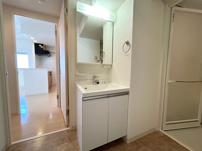 物件内観写真12　(洗面)