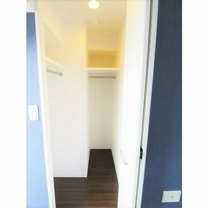 物件内観写真12　(収納)