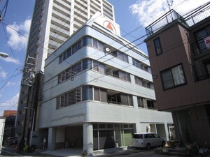 サンロ－ズ本町外観写真