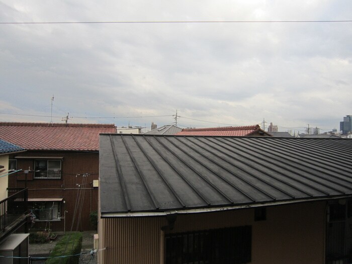 物件内観写真16　(室内からの展望)