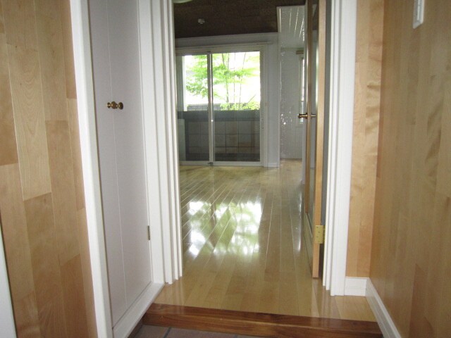 物件内観写真14　(廊下)