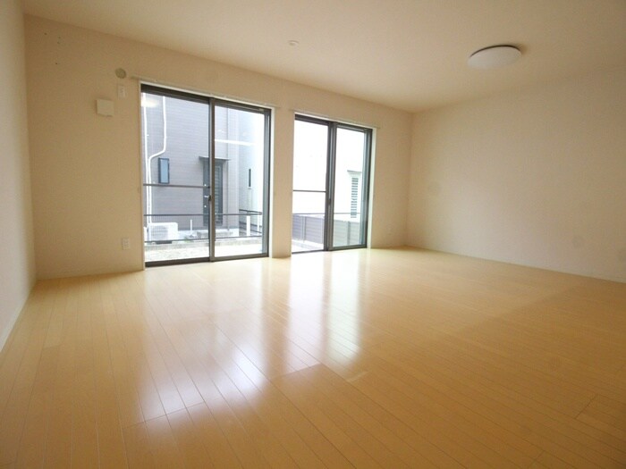 物件内観写真8　(居室)