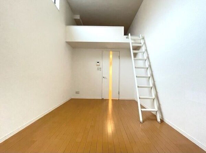 物件内観写真4　(居室)